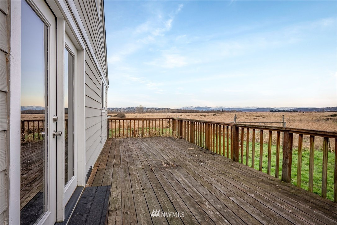 6419 Larimer Road Everett, WA 98208 - Photo 17 of 25