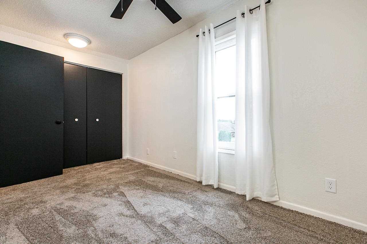 2355 Radford Road Dubuque, IA 52002 - Photo 18 of 32 Gallery Image 18