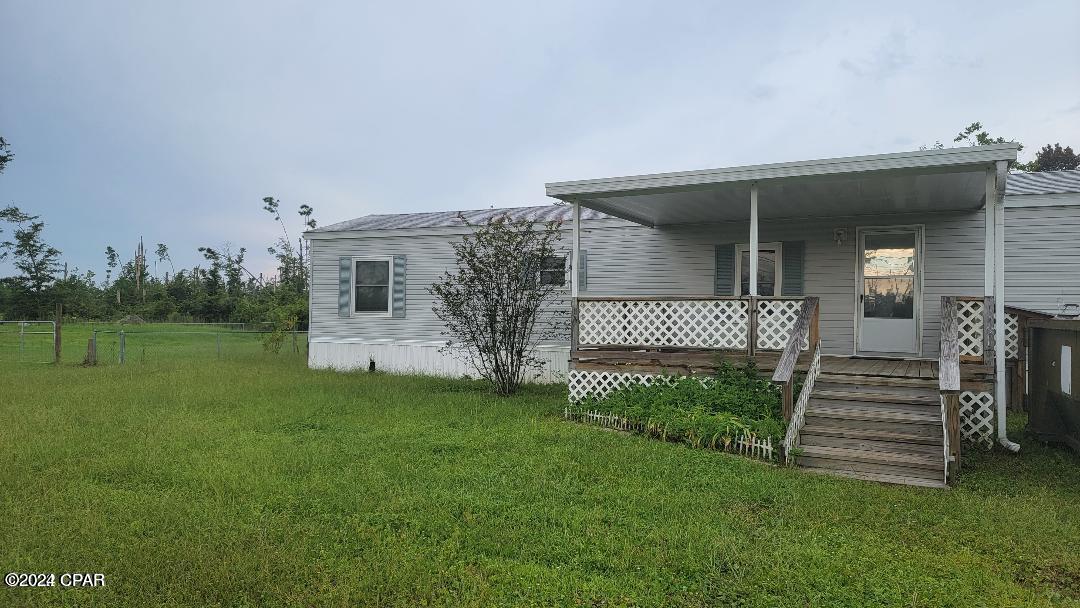 7315 Bay Crest Road Southport, FL 32409 - Photo 2 of 13