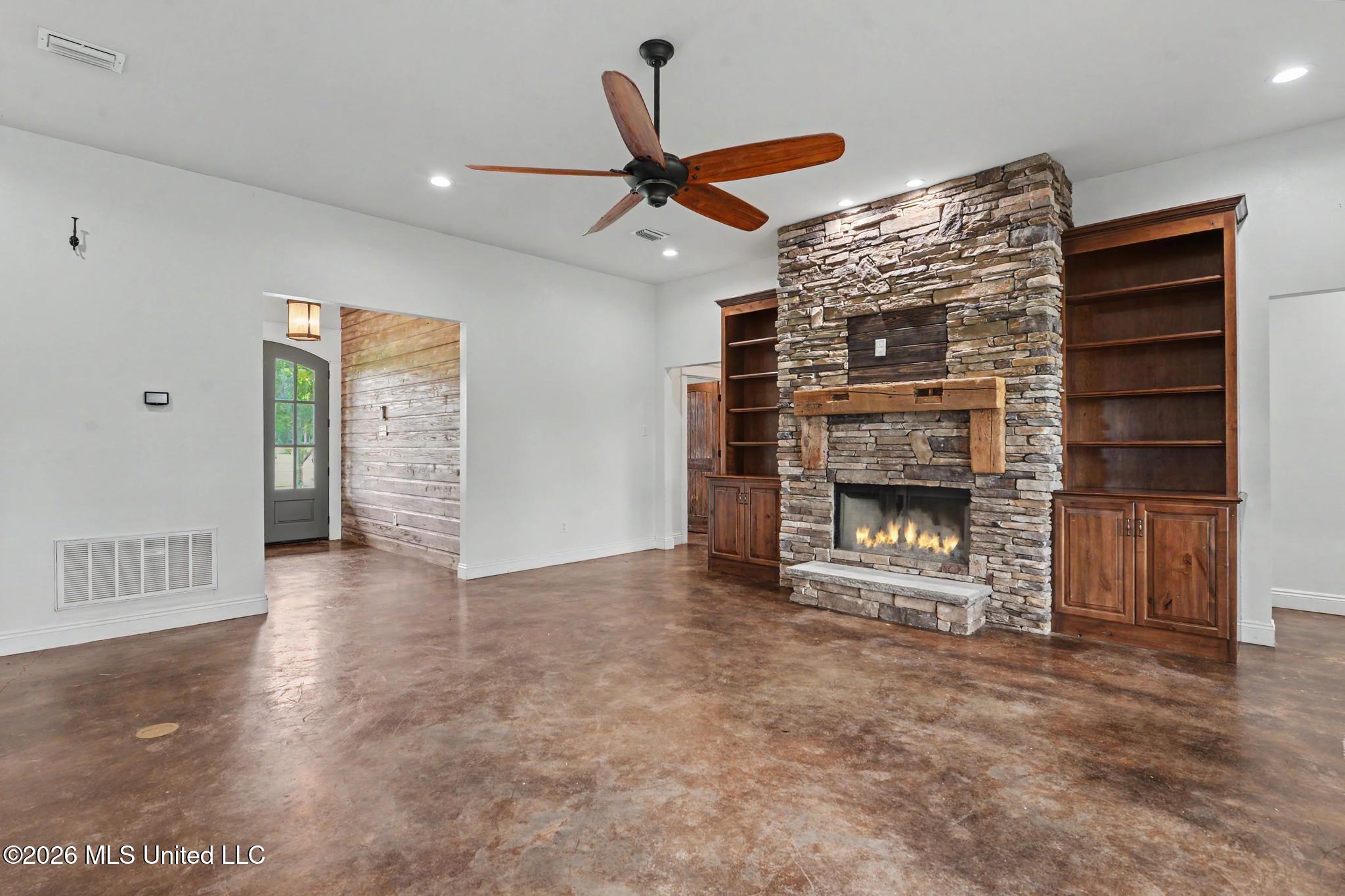 129 Howells Ferry Road Lucedale, MS 39452 - Photo 5 of 40 005