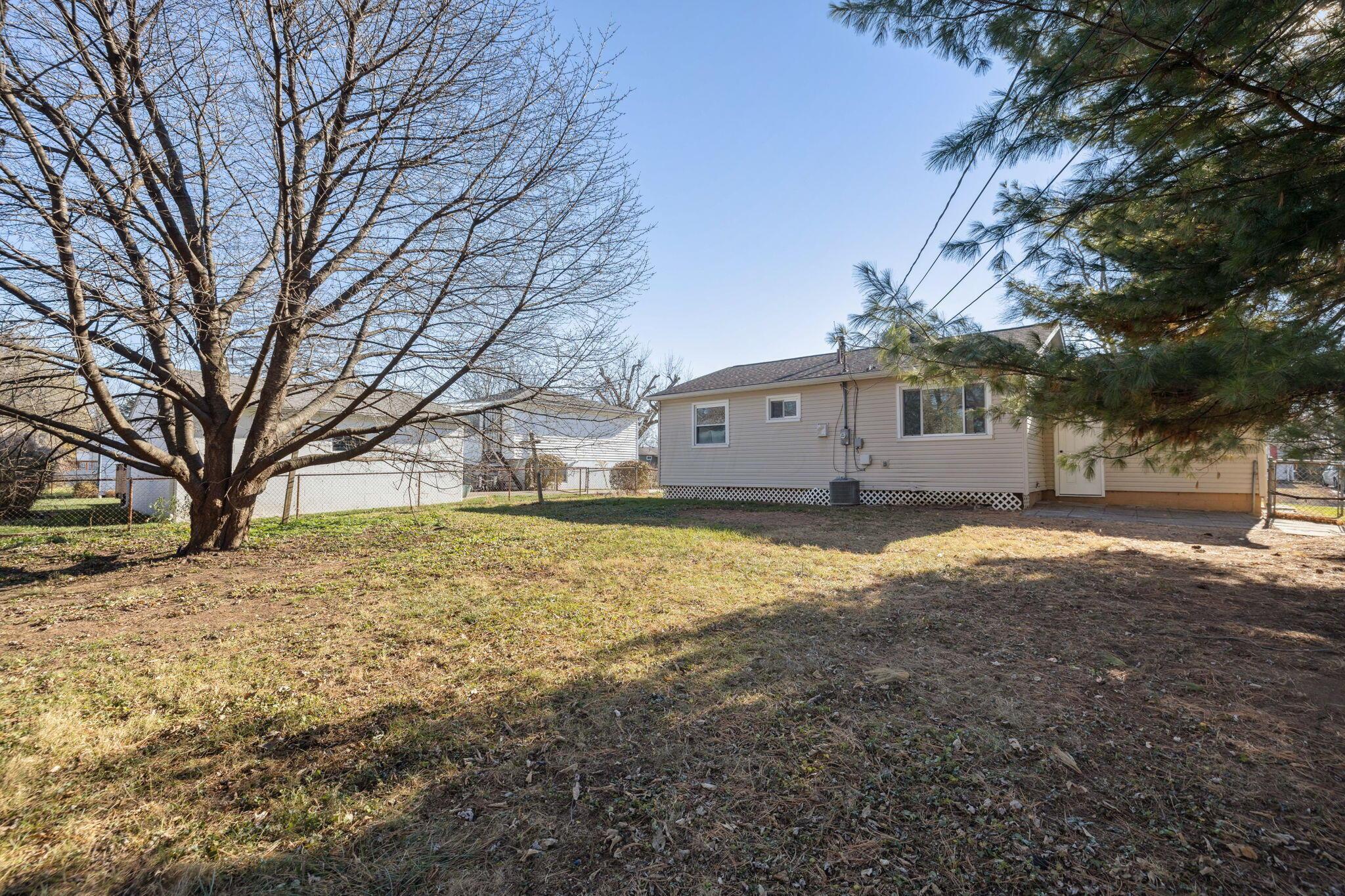 5166 Rutledge Drive South Columbus, OH 43232 - Photo 31 of 35 5-web-or-mls-5166-rutledge-dr-s
