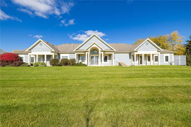 $375,000 | 101 Assembly Drive, Unit 120, Mendon, NY 14506