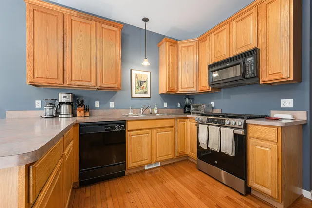 $389,000 | 42905 River Bend Drive, Plymouth, MI 48170