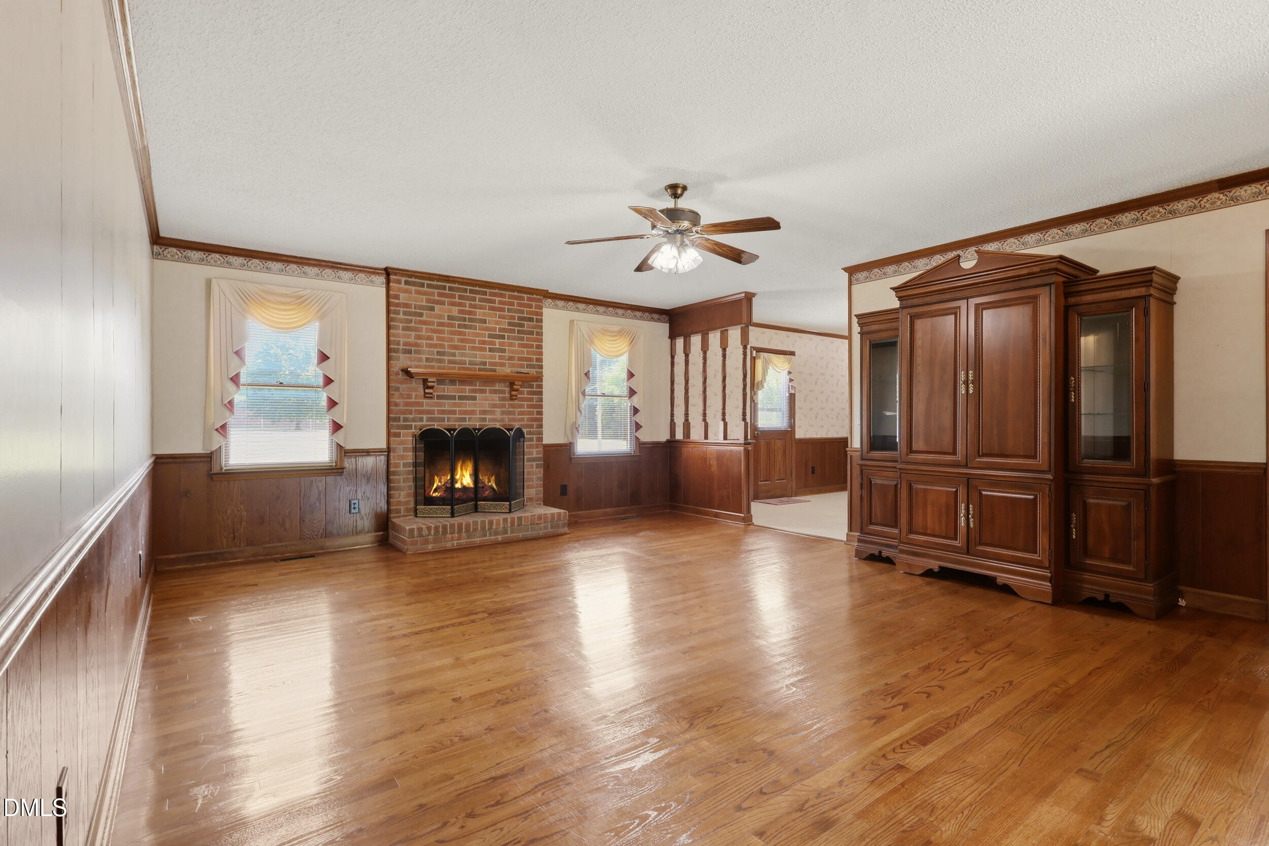461 Cheeks Lane Graham, NC 27253 - Photo 7 of 32