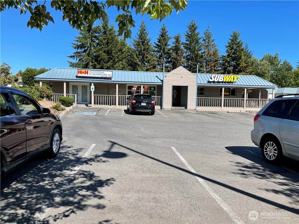 1726 Duvall Avenue Northeast Renton, WA 98059 - Photo 11 of 16 a view of a house with a patio