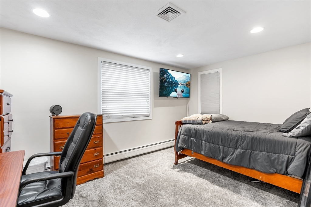 25 Scotch Dam Road Easton, MA 02375 - Photo 19 of 40 Gallery Image 19