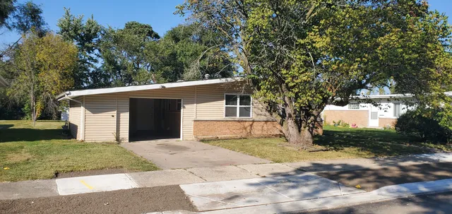 $1,850 | 320 Somonauk Street, Park Forest, IL 60466
