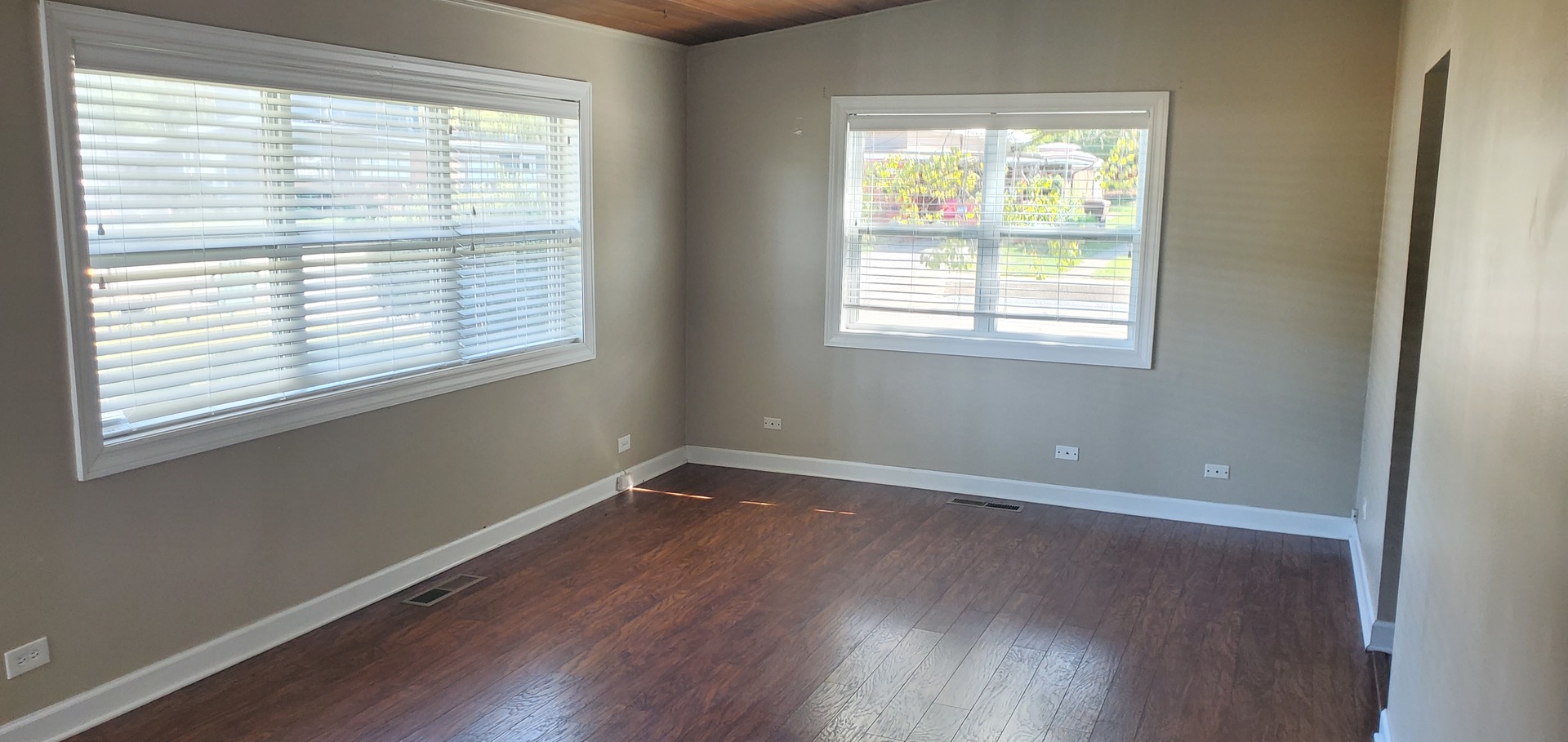 320 Somonauk Street Park Forest, IL 60466 - Photo 7 of 15