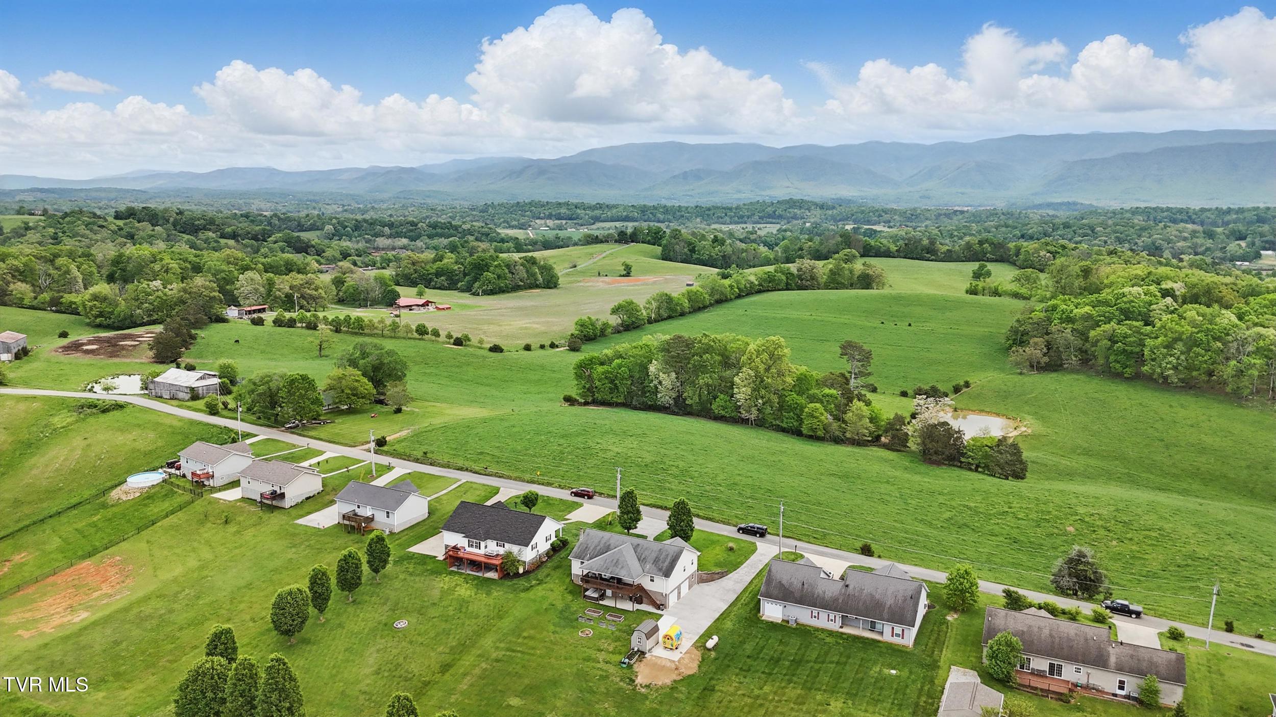 453 Possum Creek Road Greeneville, TN 37743 - Photo 46 of 49 46_photo_045