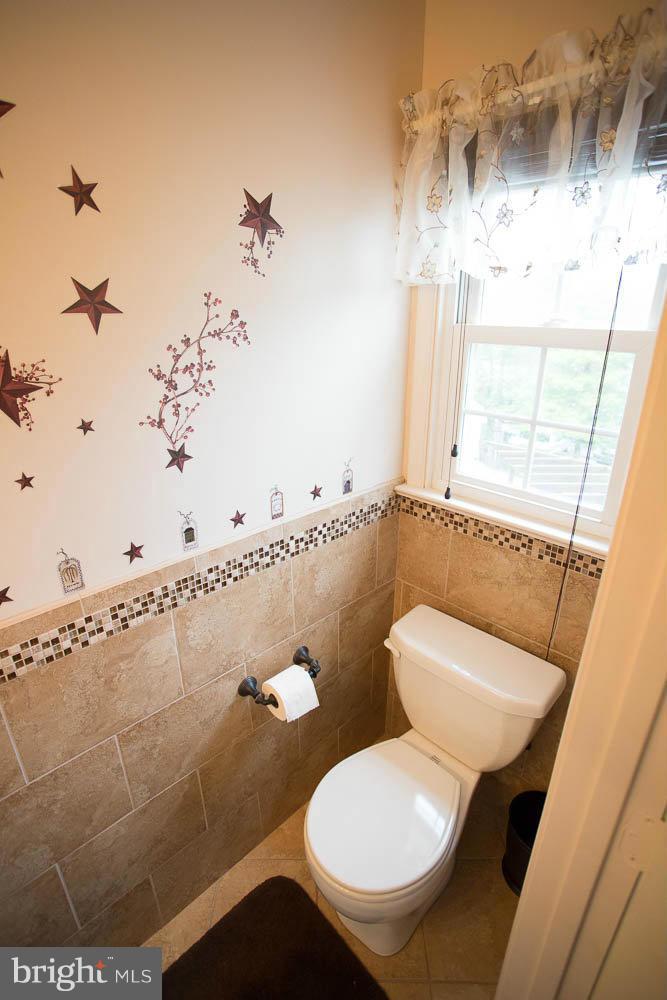 484 Ferry Road Fredericksburg, VA 22405 - Photo 14 of 28 Bath (Master)