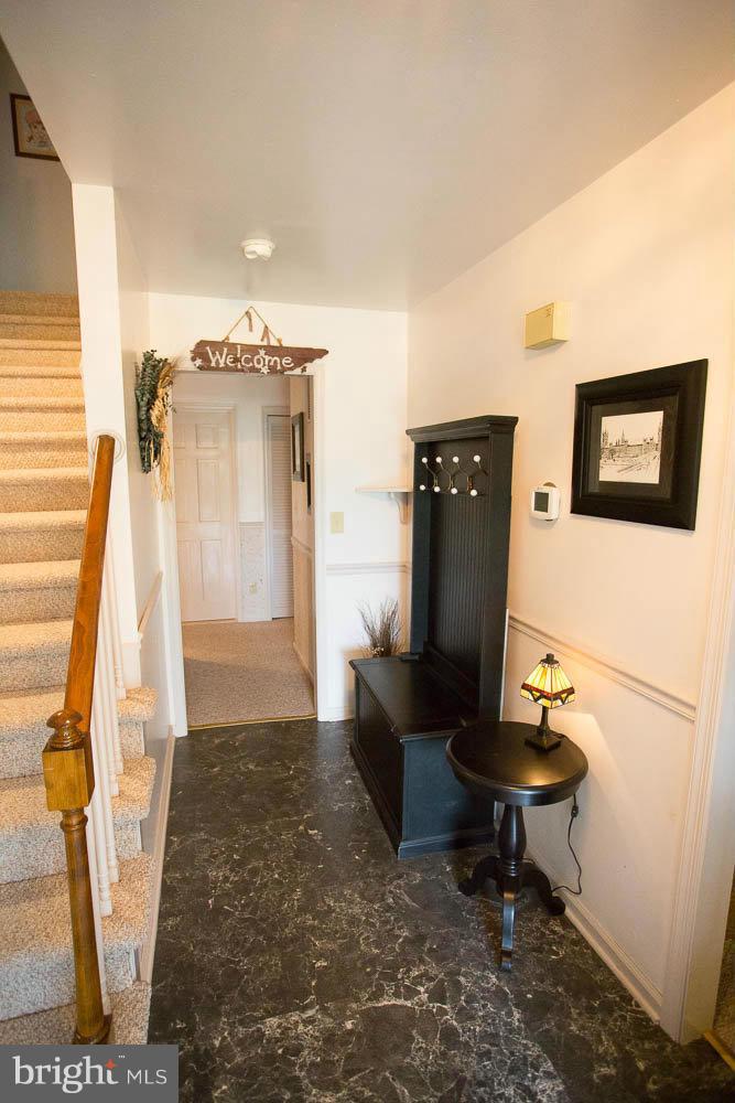 484 Ferry Road Fredericksburg, VA 22405 - Photo 23 of 28 Entry