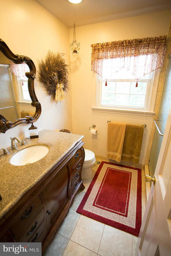 484 Ferry Road Fredericksburg, VA 22405 - Photo 8 of 28 Bath