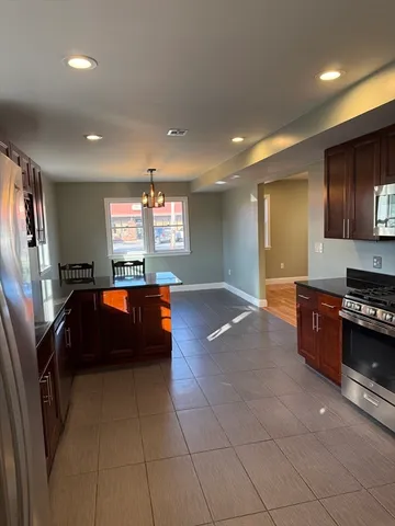 $3,900 | 1886-1888 River Street, Unit 2, Boston, MA 02136