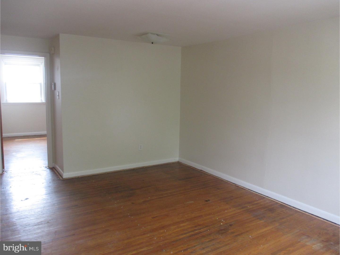 7116 Clinton Road Upper Darby, PA 19082 - Photo 7 of 13