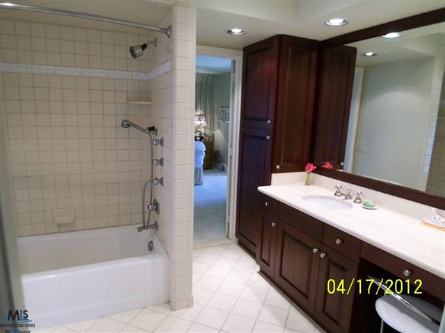 58 Merriweather Road Grosse Pointe, MI 48236 - Photo 25 of 30 31104811-24.JPG