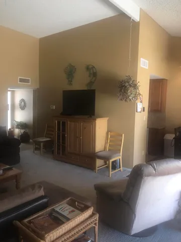 $2,300 | 1149 East Sandpiper Drive, Unit 214, Tempe, AZ 85283