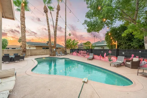 $580,000 | 5747 North 48th Lane, Glendale, AZ 85301