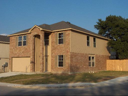 13202 Baldwin Ridge San Antonio, TX 78249 - Photo 2 of 20 a front view of a house