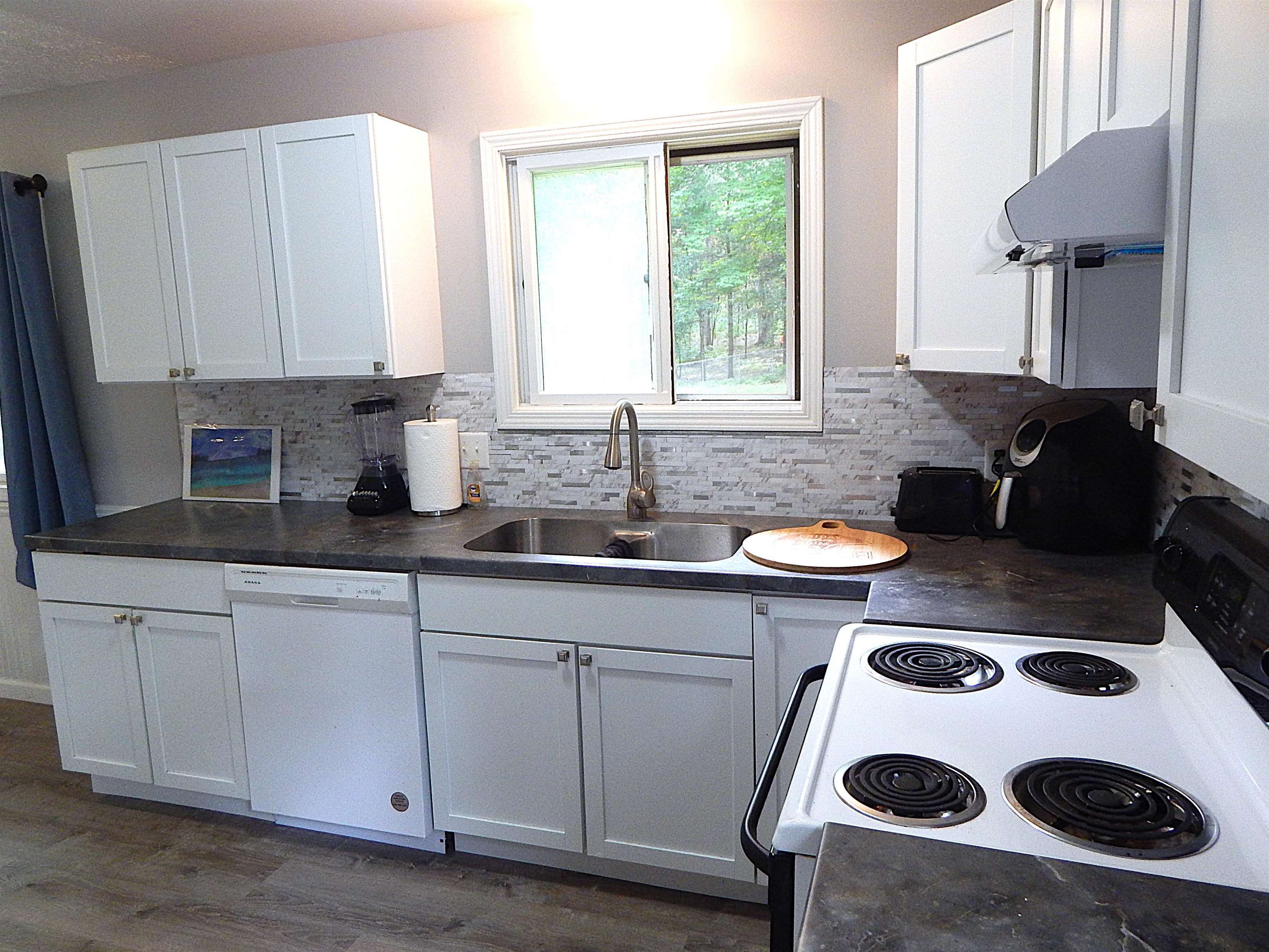 1492 Innwood North Interlochen, MI 49643 - Photo 2 of 19 1947542-084cae59-dd36-46f8-9d11-053f1ce92688.JPG