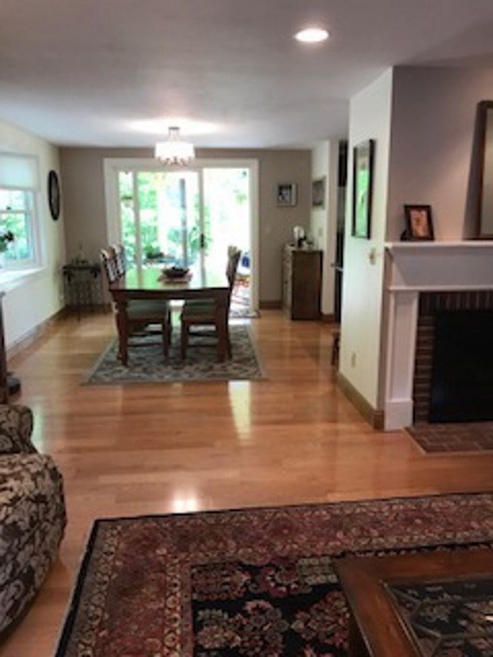 19 Coach Road Exeter, NH 03833 - Photo 3 of 12