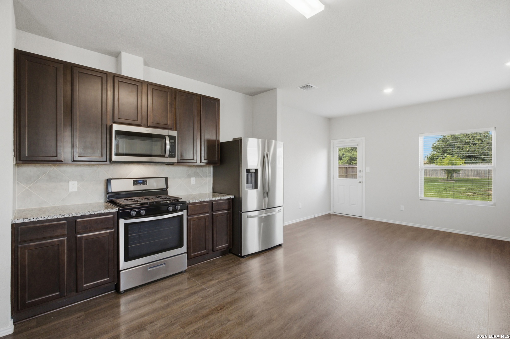 5403 Daniel Way St. Hedwig, TX 78152 - Photo 13 of 50