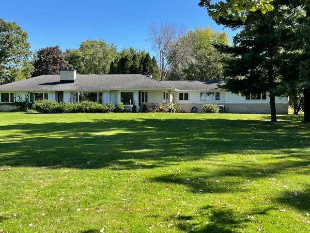 $310,000 | 604 Oakland Place Northeast, Austin, MN 55912