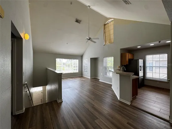 $2,100 | 9141 Lee Vista Boulevard, Unit 307, Orlando, FL 32829