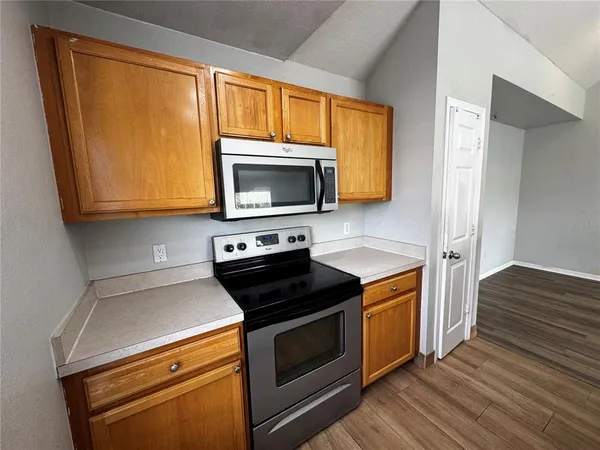 $2,100 | 9141 Lee Vista Boulevard, Unit 307, Orlando, FL 32829