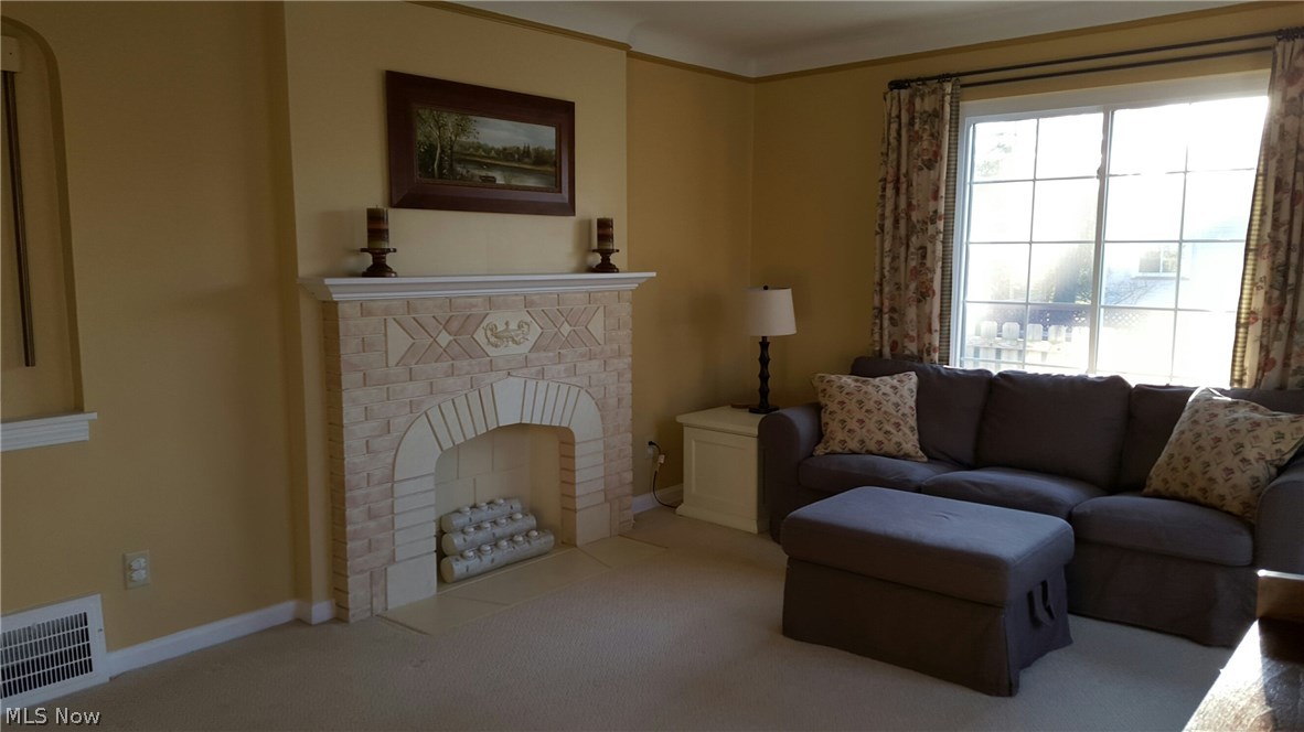 28312 Forest Road Willowick, OH 44095 - Photo 3 of 35