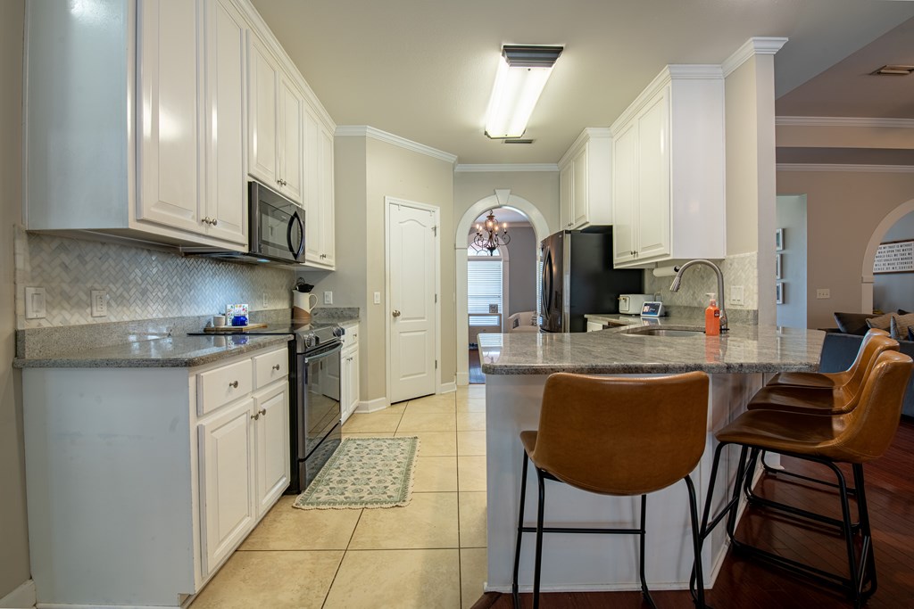 108 Frisco Lane Enterprise, AL 36330 - Photo 15 of 52