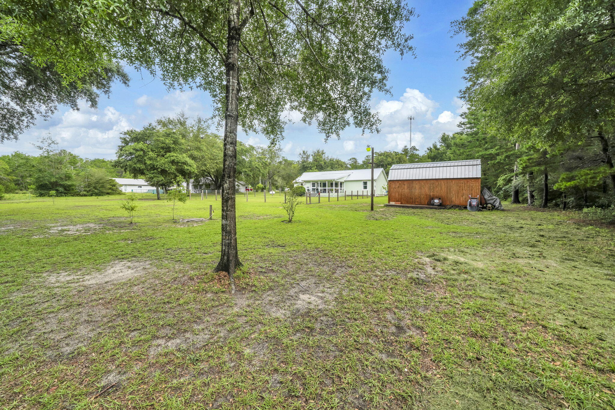 819 Woodlawn Road Freeport, FL 32439 - Photo 58 of 66 59-web-or-mls-DSC06927_1