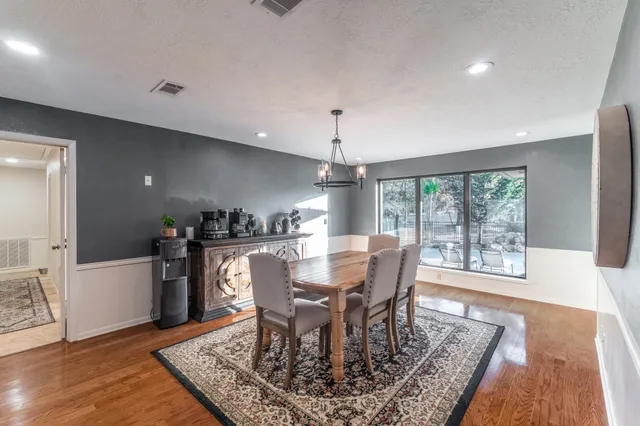 $549,000 | 20 Amherst Court, Conroe, TX 77304