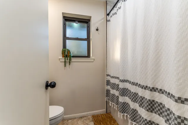 $549,000 | 20 Amherst Court, Conroe, TX 77304