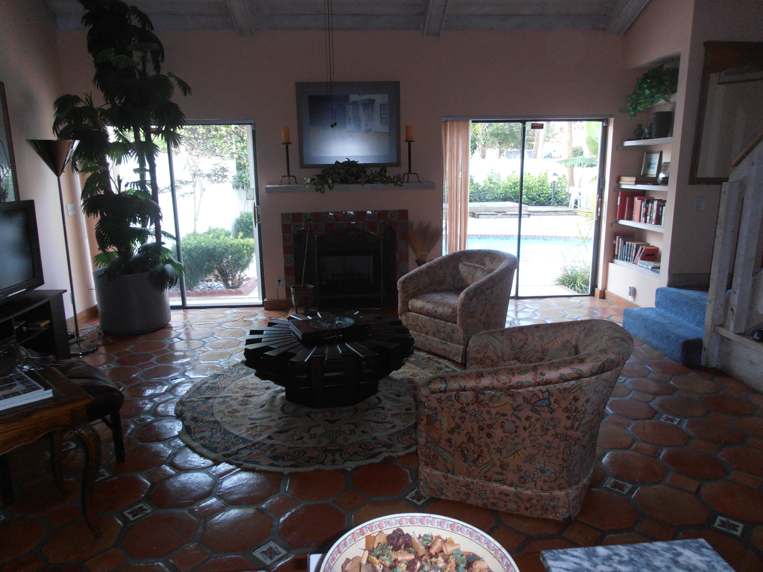431 East Royal Palm Road Boca Raton, FL 33432 - Photo 12 of 71 living room area