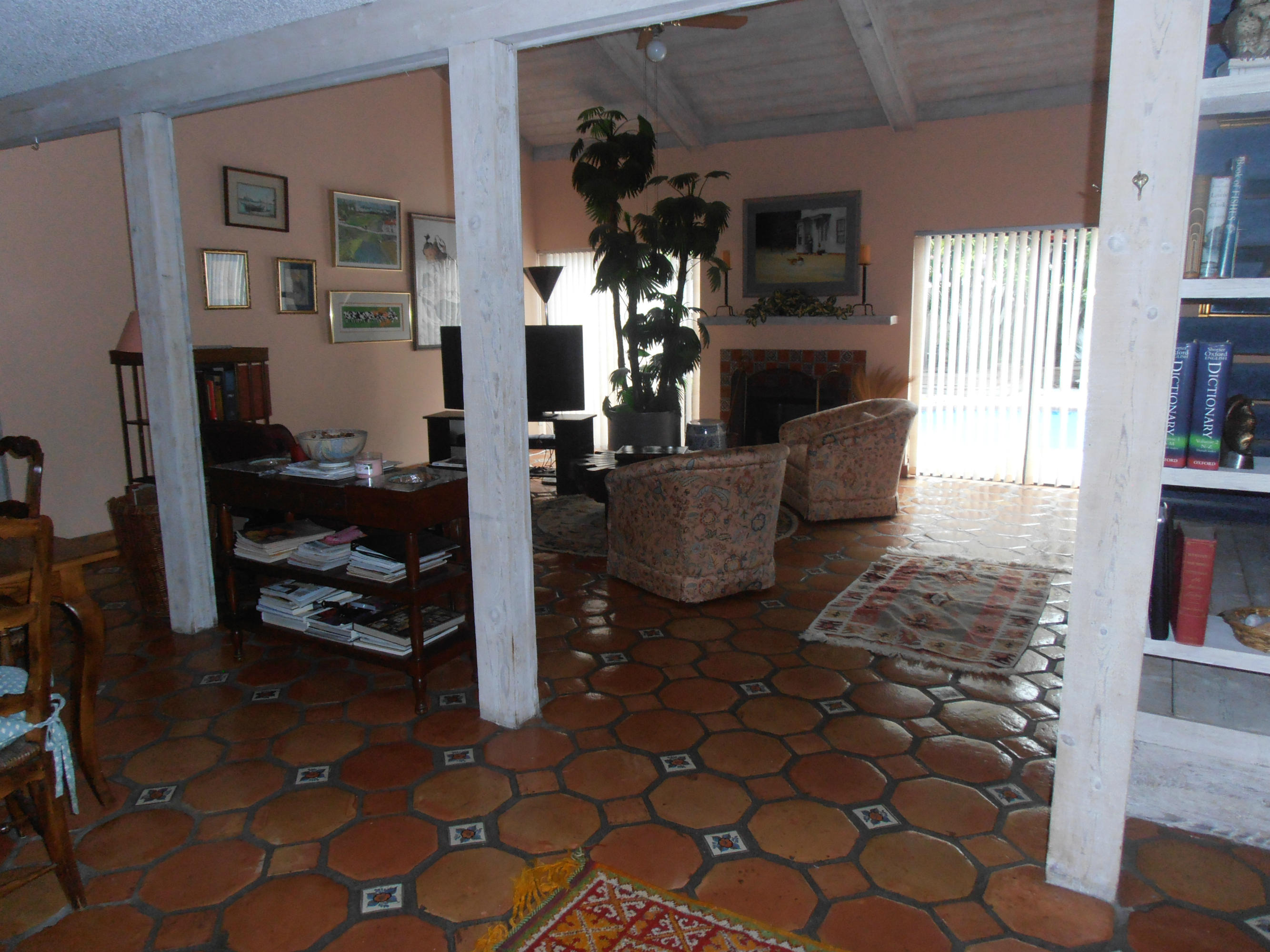431 East Royal Palm Road Boca Raton, FL 33432 - Photo 13 of 71 living room