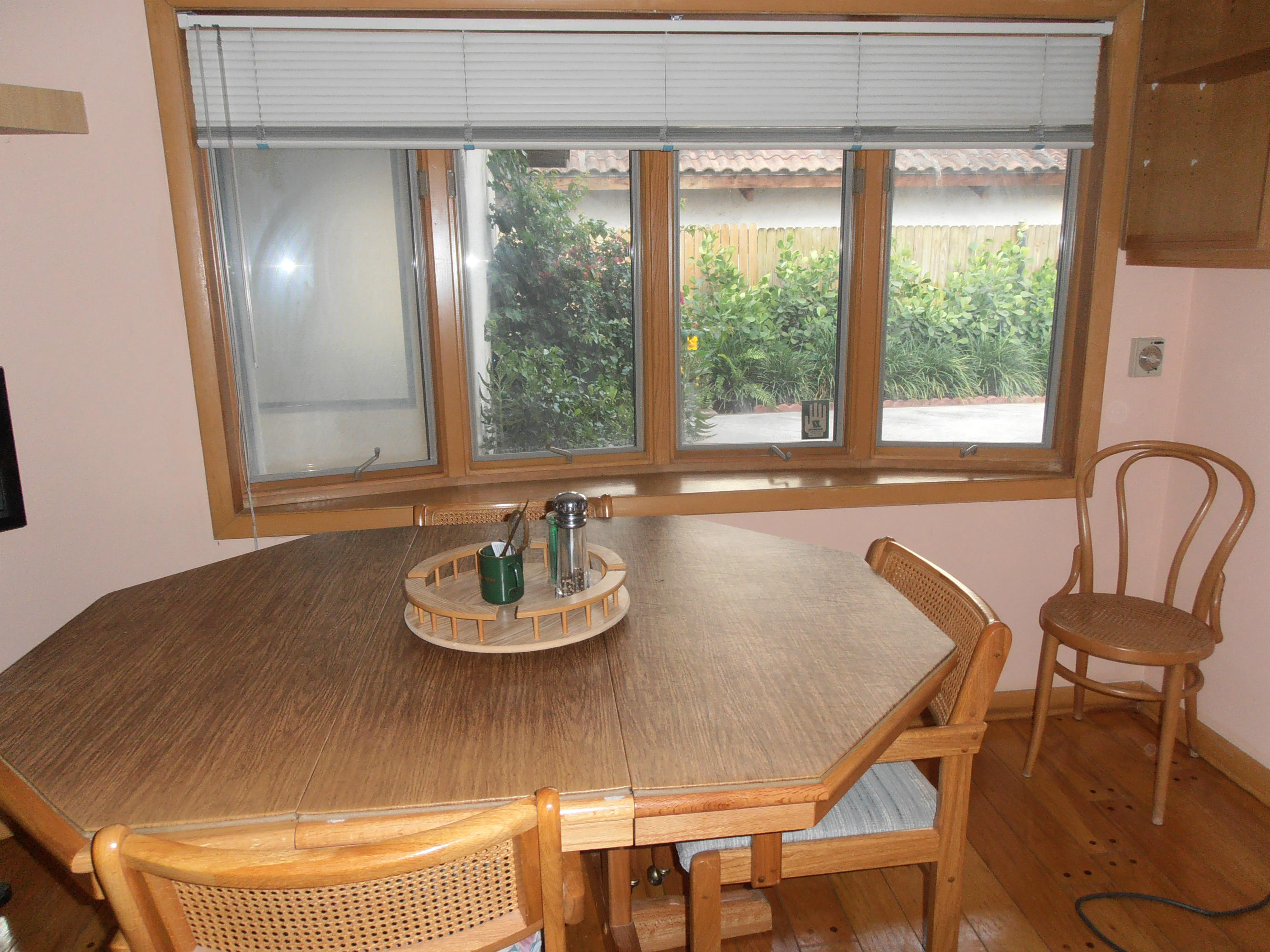 431 East Royal Palm Road Boca Raton, FL 33432 - Photo 26 of 71 eat in kitchen