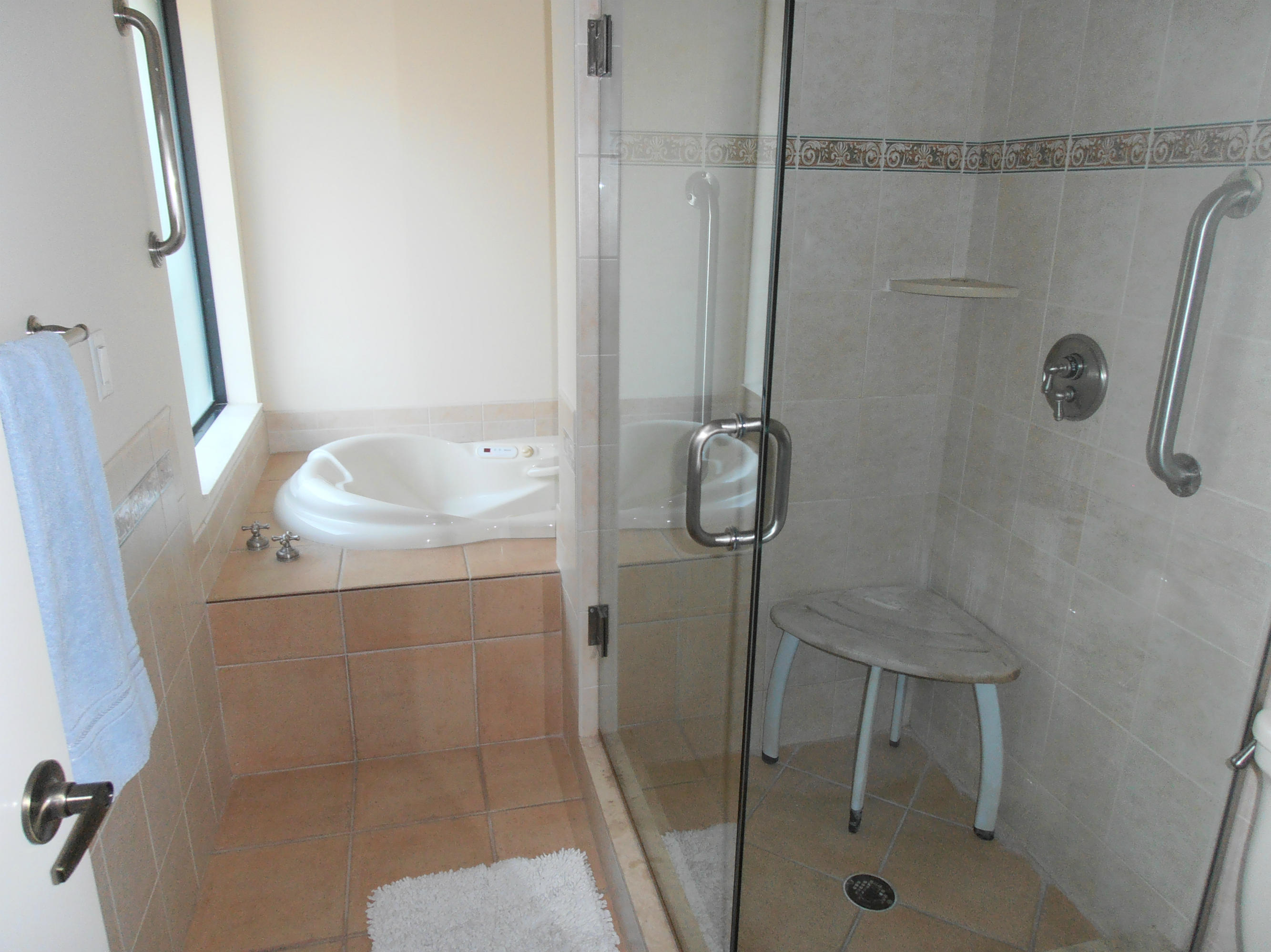 431 East Royal Palm Road Boca Raton, FL 33432 - Photo 41 of 71 master shower and tub