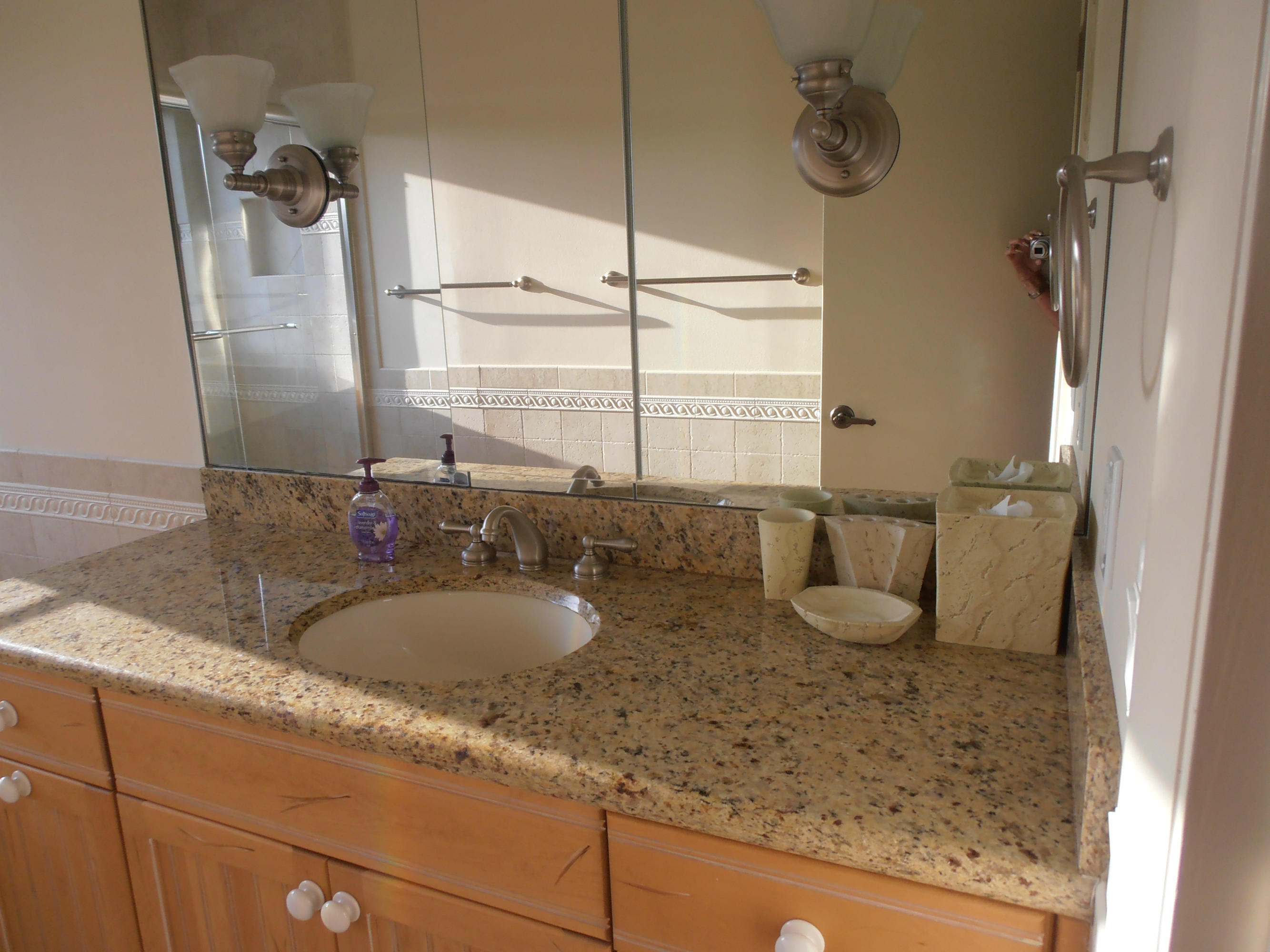 431 East Royal Palm Road Boca Raton, FL 33432 - Photo 59 of 71 2nd bathroom
