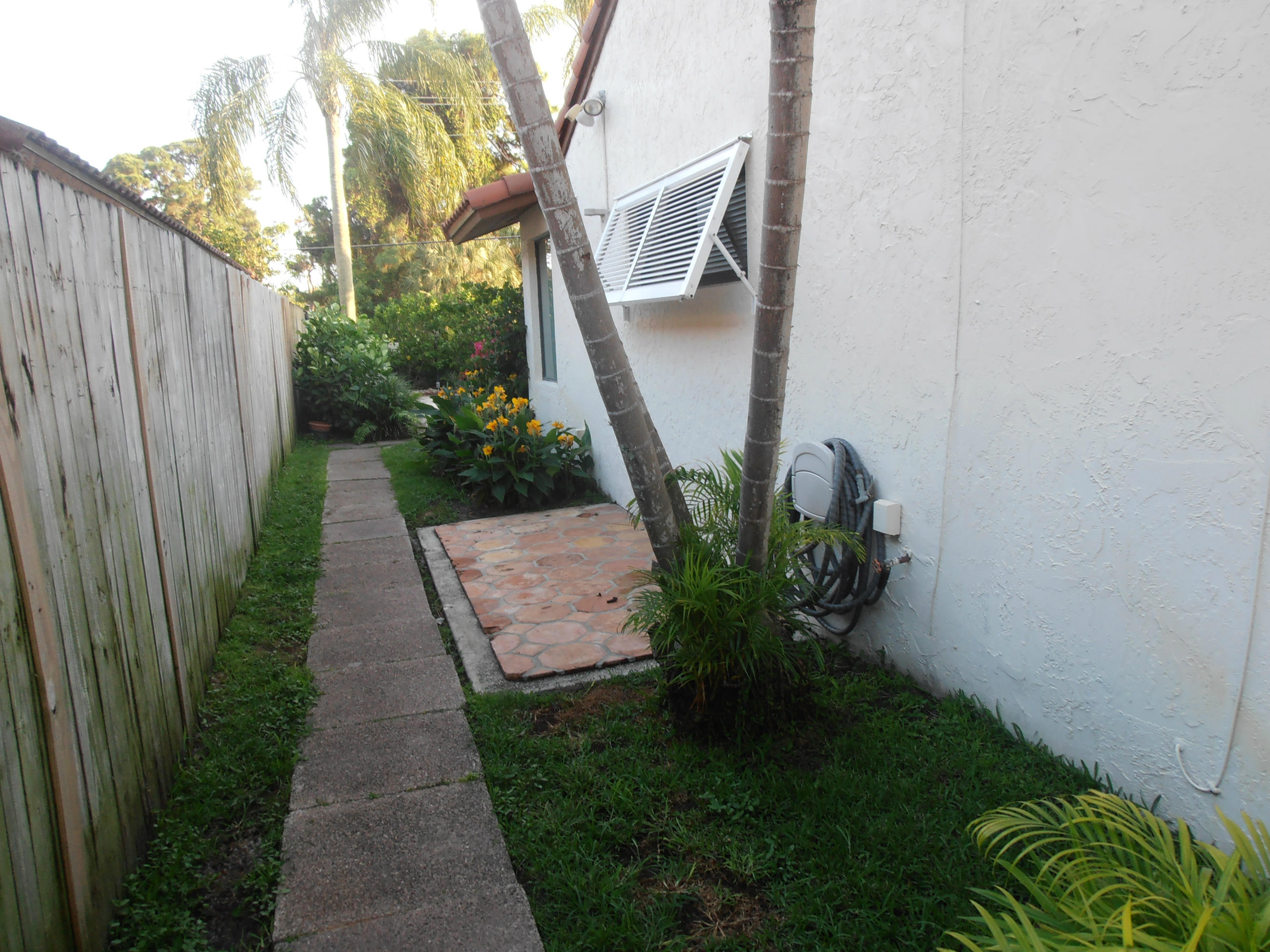431 East Royal Palm Road Boca Raton, FL 33432 - Photo 63 of 71 side entrance