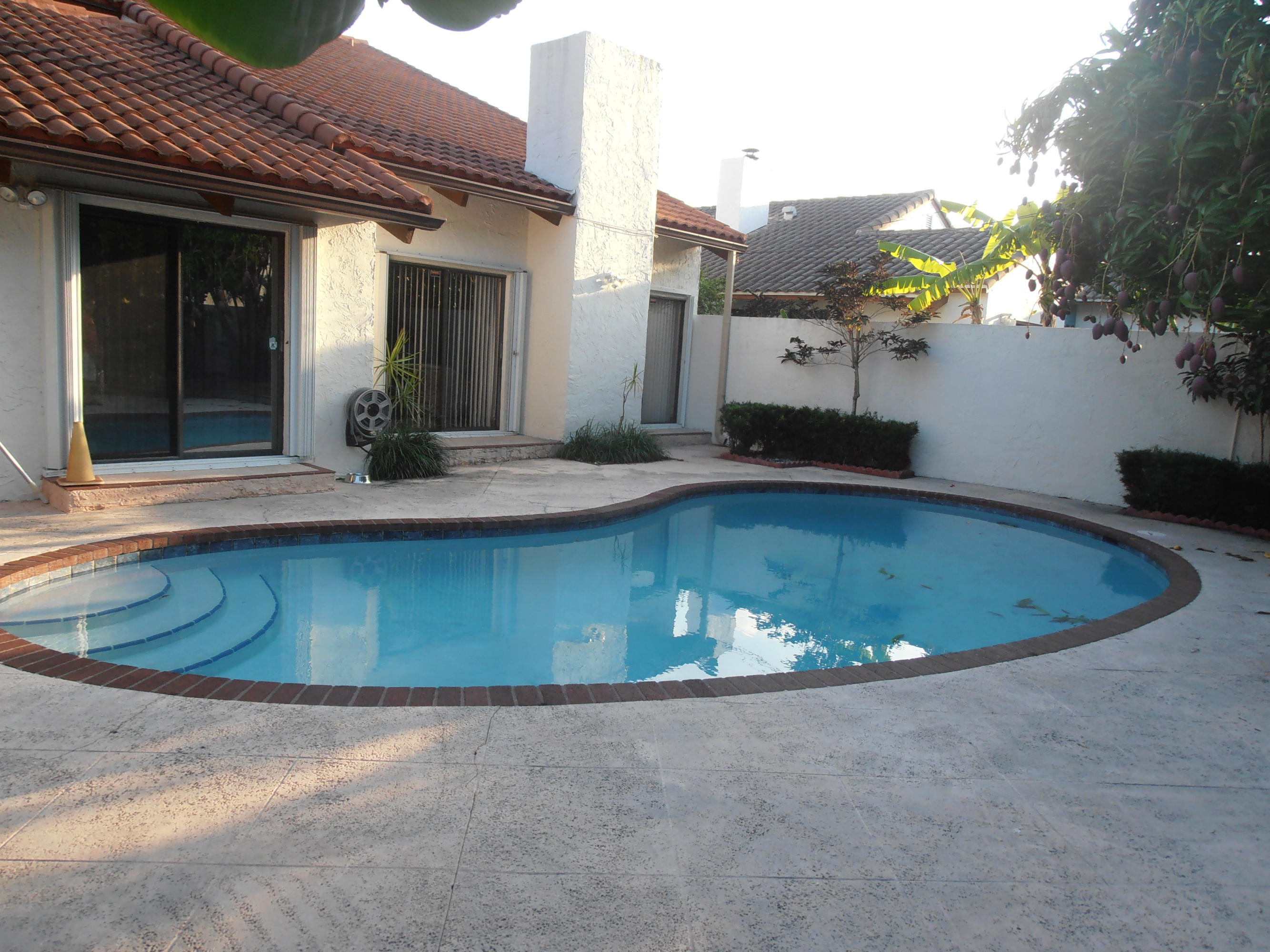 431 East Royal Palm Road Boca Raton, FL 33432 - Photo 64 of 71 pool area