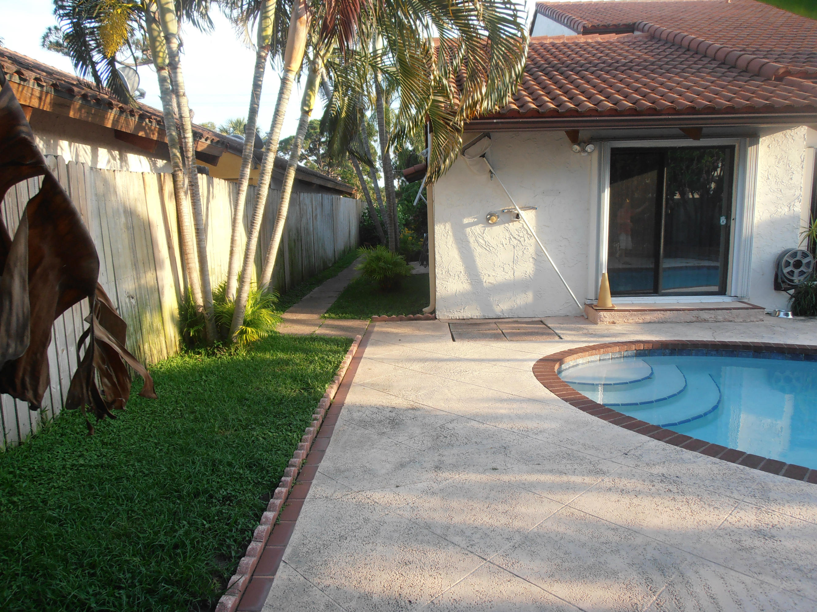 431 East Royal Palm Road Boca Raton, FL 33432 - Photo 71 of 71 back yard