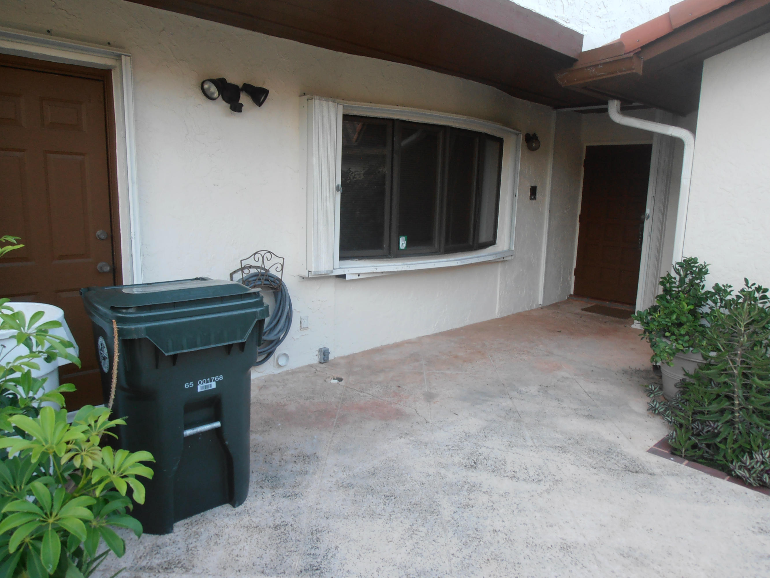 431 East Royal Palm Road Boca Raton, FL 33432 - Photo 8 of 71 front entrance
