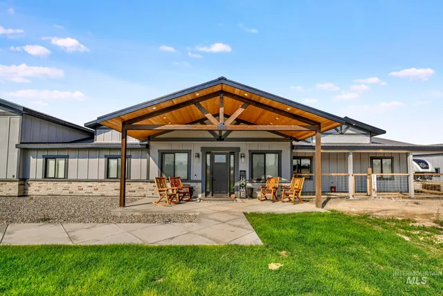 $1,650,000 | 4038 North 3510th Street East, Kimberly, ID 83341