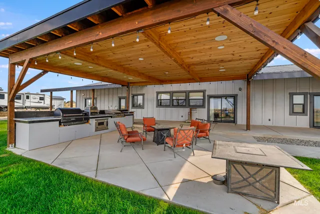 $1,650,000 | 4038 North 3510th Street East, Kimberly, ID 83341