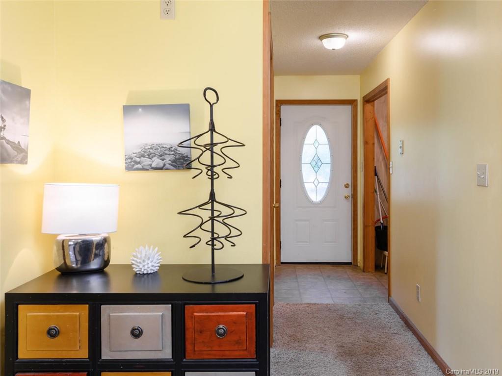 298 Roberts Hill Road Marshall, NC 28753 - Photo 15 of 37 Gallery Image 15