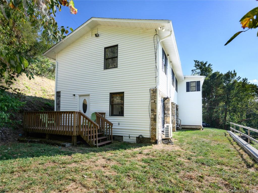 298 Roberts Hill Road Marshall, NC 28753 - Photo 4 of 37 Gallery Image 4