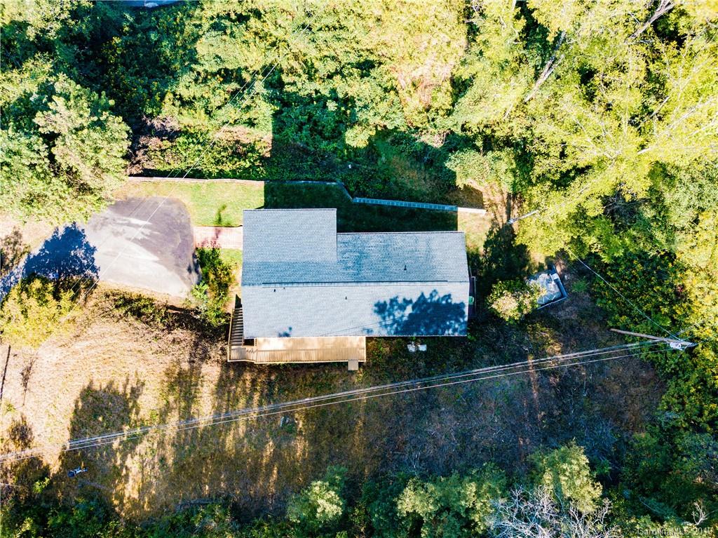 298 Roberts Hill Road Marshall, NC 28753 - Photo 33 of 37 Gallery Image 33