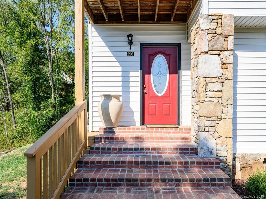 298 Roberts Hill Road Marshall, NC 28753 - Photo 7 of 37 Gallery Image 7