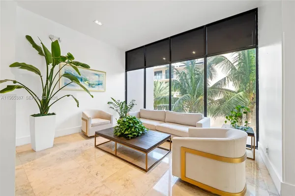 $3,500 | 2101 South Ocean Drive, Unit 2304, Hollywood, FL 33019