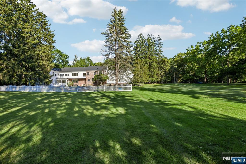 1050 Ramapo Valley Road Mahwah, NJ 07430 - Photo 38 of 50